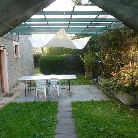 Apartment Bajo Con Jardin