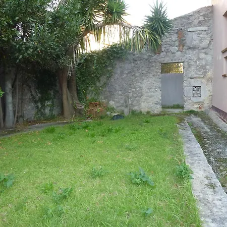 Apartment Bajo Con Jardin *